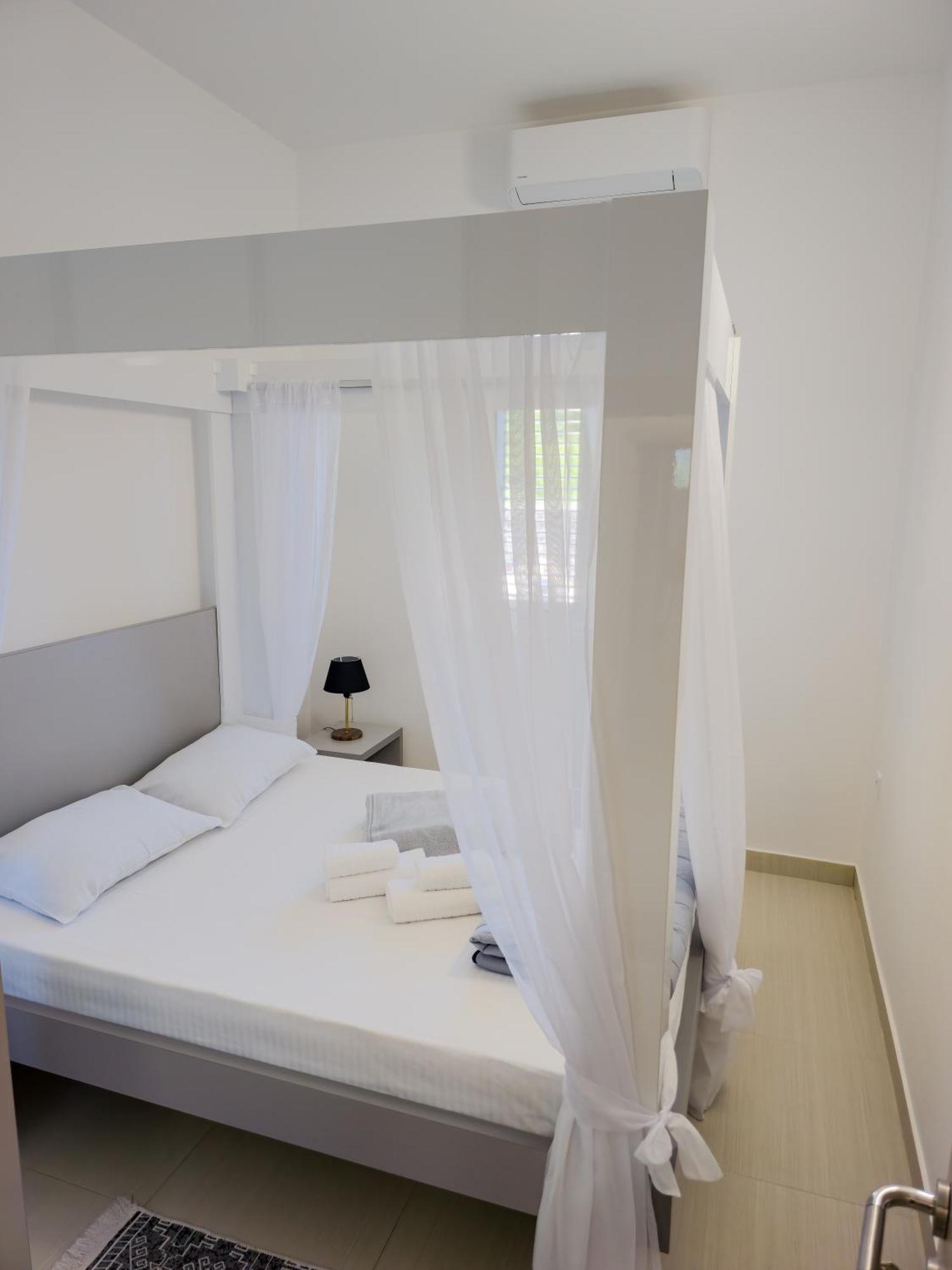 Boulevard Apartments Kotor Bagian luar foto