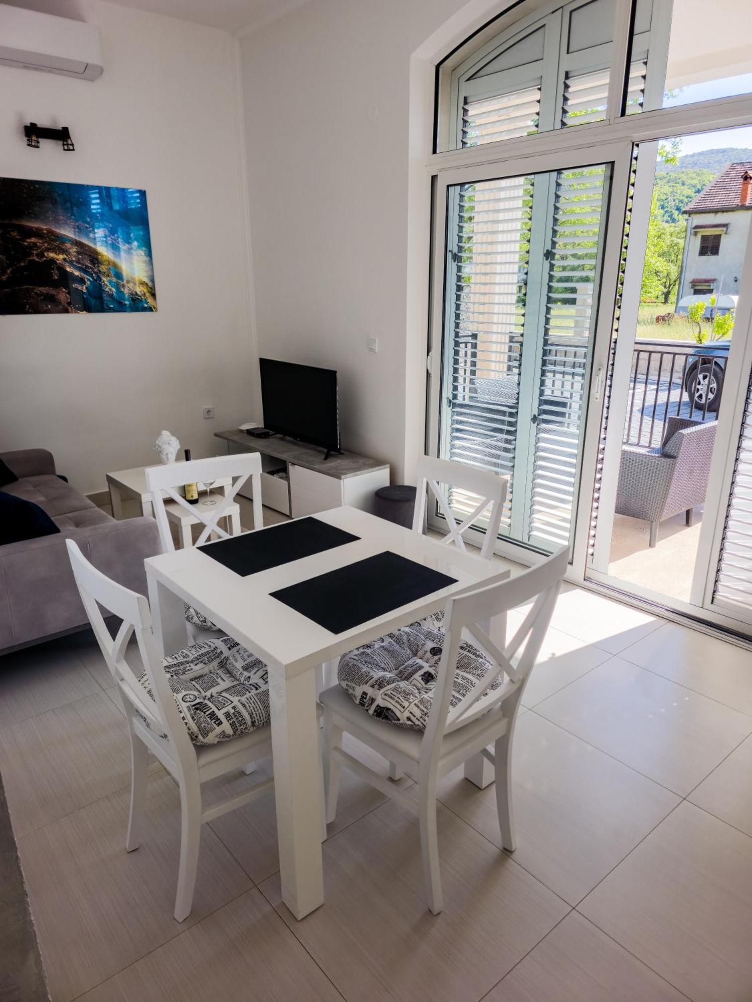 Boulevard Apartments Kotor Bagian luar foto