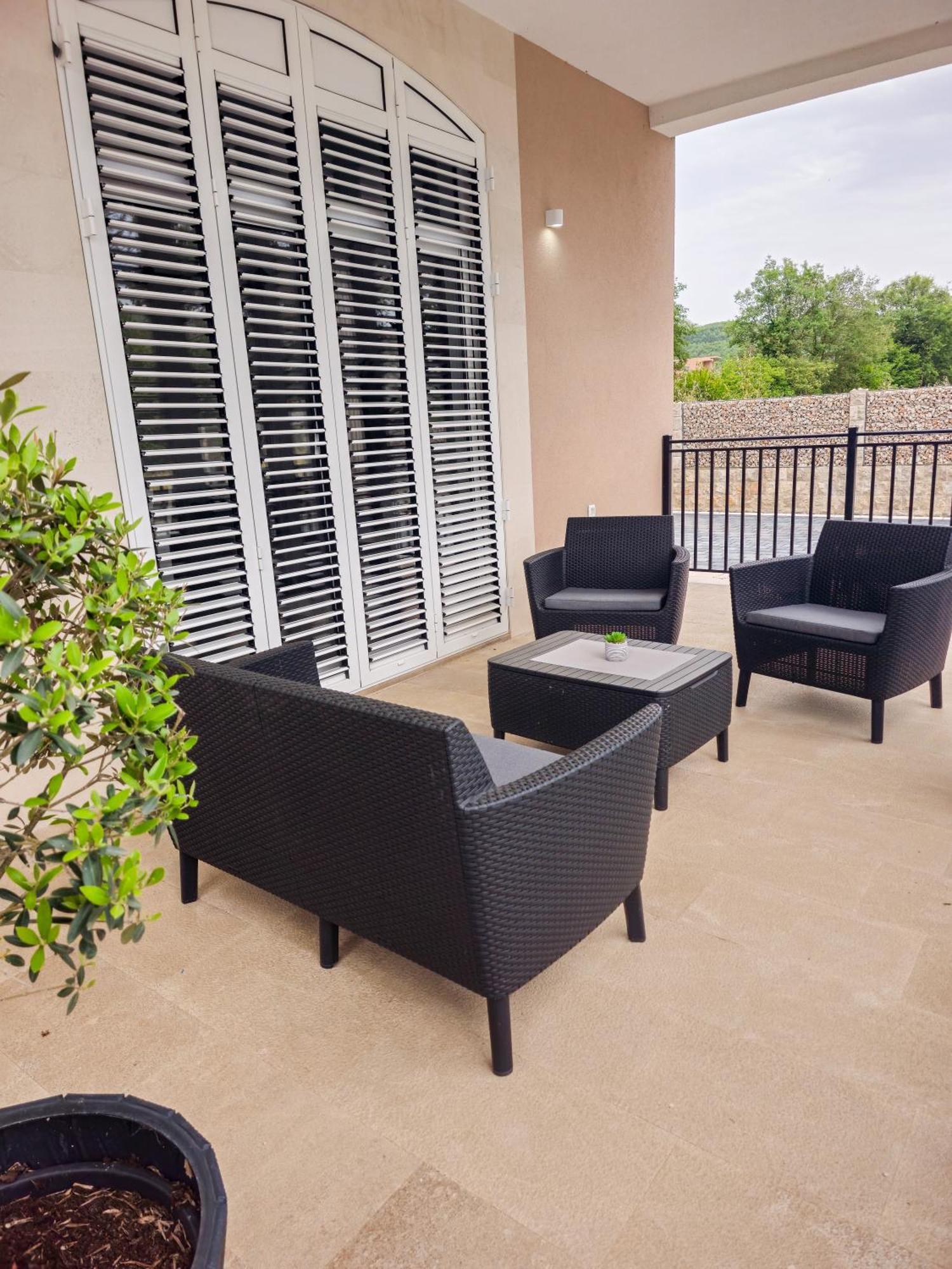 Boulevard Apartments Kotor Bagian luar foto